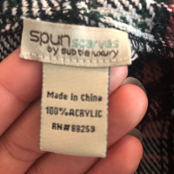 Spun Scarves by Subtle Luxury wrap poncho - Picture 7 of 7